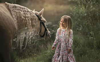 my friend the horse, girl, horse, child, animals HD wallpaper