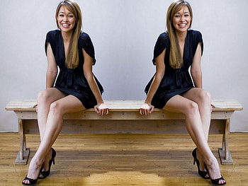 Autumn Reeser, model, smile, beautiful, Autumn, actress, Reeser, heels, legs HD wallpaper