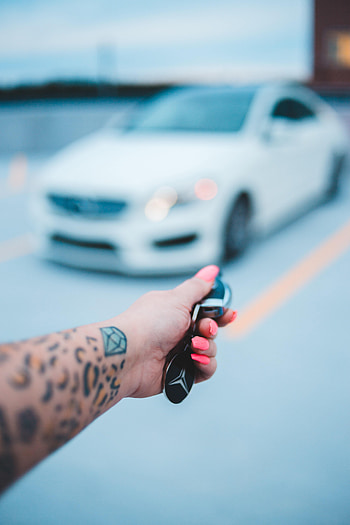 Hand, Miscellanea, Miscellaneous, Car, Blur, Smooth, Machine, Tattoo, Keys HD phone wallpaper