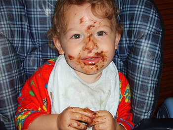 WHAT CHOCOLATE, face, dirty, chocolate, who me HD wallpaper