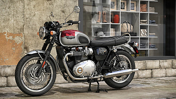 Triumph Motorcycles, Thrilling rides, Exhilarating experiences, Unforgettable adventures HD wallpaper
