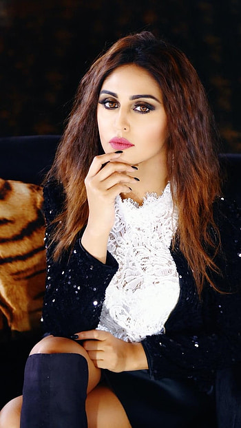 Krystle Dsouza, Actress Krystle HD phone wallpaper