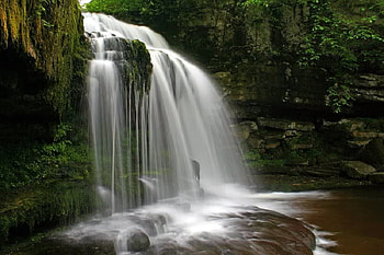 West Burton Falls, falls, leaves, water, rock HD wallpaper