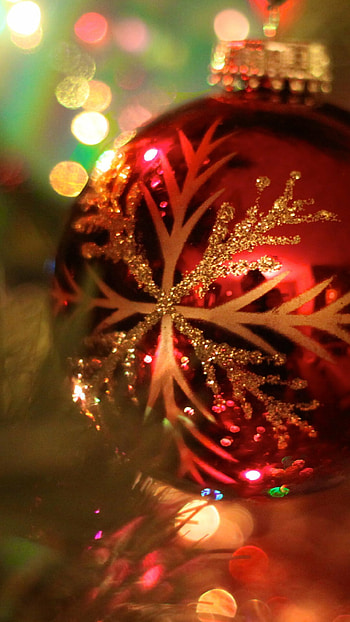 Christmas ornaments, Festive decorations, Ultra , Captivating visuals HD phone wallpaper