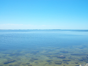 ~The calm waters of Sunset Beach~Tarpon Springs, Florida~, blue, sea, florida, serene, rocks, calm water, beach, nature, sky, ocean HD wallpaper