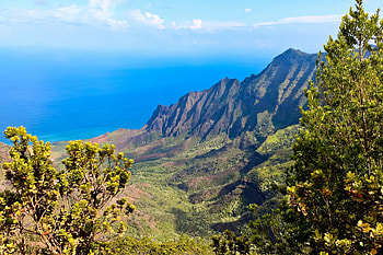 Kalalua Lookout Na Pali Jurrasic Coastline Kauai Hawaii, island, blue, coastline, hawaii, coast, vista, kalalua, jurrasic, shore, canyon, mountains, islands, ocean, sea, pacific, lookout, na pali, kauai, park, north, polynesian, valley, view, hawaiian, polynesia HD wallpaper