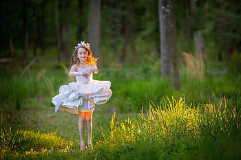little girl, childhood, blonde, fair, nice, adorable, bonny, sunset, sweet, Belle, white, Hair, girl, grass, tree, Standing, comely, sightly, pretty, green, face, nature, lovely, pure, child, graphy, cute, baby, , Nexus, beauty, play, kid, Dancing, beautiful, people, little, pink, princess, dainty HD wallpaper
