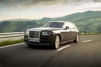2017 Rolls Royce Phantom EWB , rolls-royce-phantom-ewb, rolls-royce-phantom, rolls-royce, cars, 2017-cars HD wallpaper