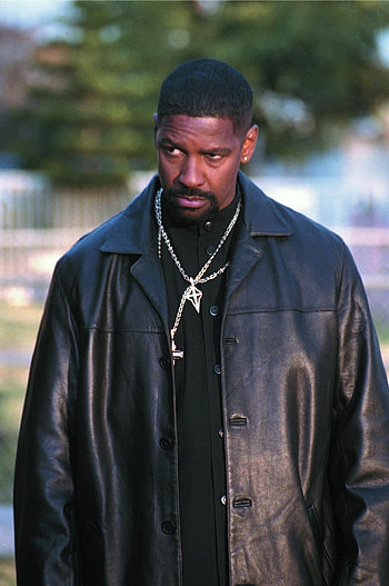 Training Day, Gripping drama, Streetwise cop, Intense performance HD phone wallpaper