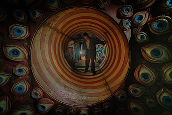 Nightmare Alley, High-stakes drama, Gritty film noir, Psychological thriller HD wallpaper