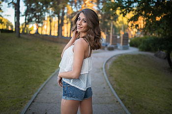 Outdoor, girl model, short jeans HD wallpaper