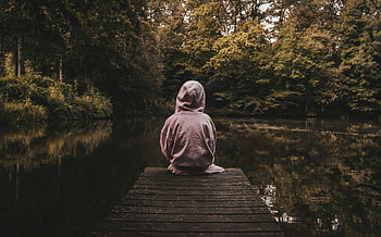 Child Sitting Pier Alone , child, pier, alone, hoodie, graphy HD wallpaper