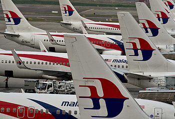 Malaysia Airlines slammed, Insensitive tweet promotion, Time HD wallpaper