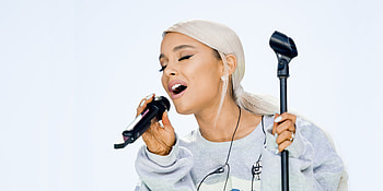 Ariana Grande, singing, beautiful singer, 2018 HD wallpaper