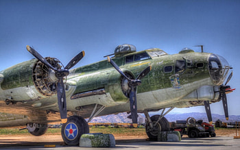 aging B-17 on the tarmac r, military, tarmac, old, bomber, plane, r HD wallpaper