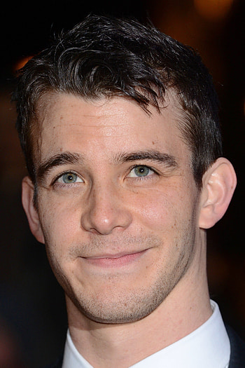 Luke Thompson movies, Luke Thompson age, Luke Thompson biography, Luke Thompson HD phone wallpaper