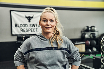 Lindsey Vonn, STEM education advocate, Women empowerment, Educational role HD wallpaper