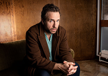 Rafe Spall, Optimist, Human decency HD wallpaper