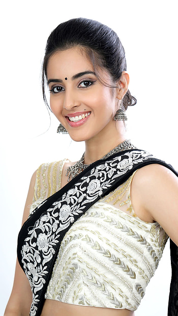 Simrat Kaur, saree lover, tell HD phone wallpaper