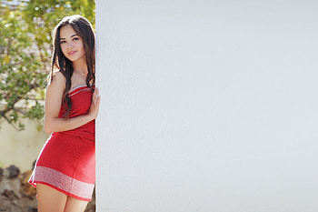 Play Shy, cute, Li Moon, model, brunette HD wallpaper