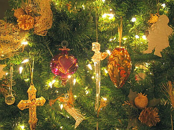 Christmas Tree, x-mas, lights, tree, ornaments HD wallpaper