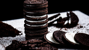 Delicious Oreo Cookies, Irresistible treats, Mouth-watering, Tasty snacks HD wallpaper