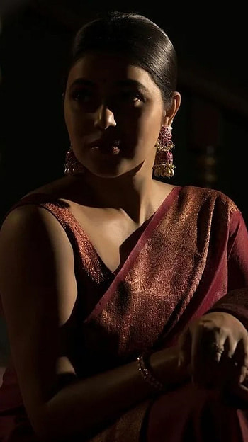 Poorna Kasim, multilingual actress, saree beauty HD phone wallpaper