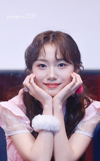 Kep1er Youngeun, January idol spotlight, K-pop updates, Fan community HD phone wallpaper