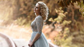 Curly Hair Girl Rail Road , girls, model HD wallpaper
