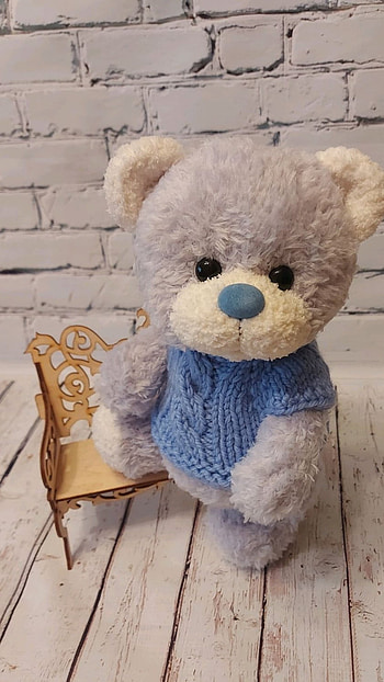 Teddy Bear Wale, Wooden Background, wooden, background HD phone wallpaper