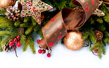 Red Christmas balls, Merry Christmas, High-quality , Festive decorations HD wallpaper