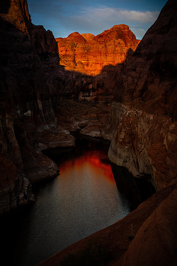 Rocks, valley, lake, sunset HD phone wallpaper