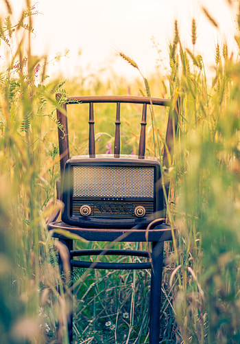 Grass, Radio, Miscellanea, Miscellaneous, Chair, Blur, Smooth HD phone wallpaper