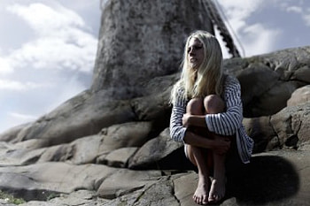 WATING, ROCKS, SAD, BABE, UNHAPPY HD wallpaper