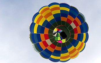 Hot air balloon flight, Aerial adventure, Sky high thrill, Sports HD wallpaper