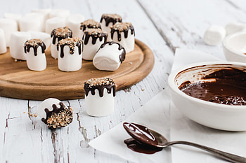 Chocolate coating, Marshmallow HD wallpaper