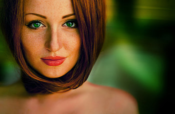 Green Eyes Girl , girls, eyes, model HD wallpaper