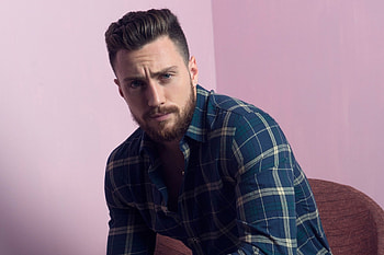 Aaron Taylor-Johnson, Versatile actor, Captivating performances, Movie star HD wallpaper