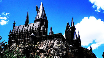 Hogwarts Castle - Cave HD wallpaper
