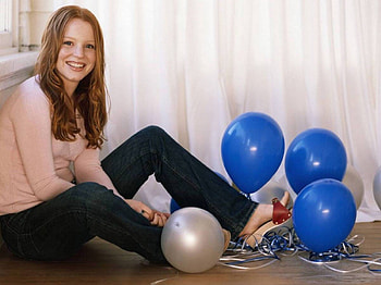 Lauren Ambrose, celebrity, people, actress HD wallpaper