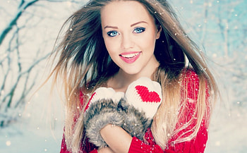 Winter Beauty , winter, graphy, brunette, hearts, girl, woman, beauty HD wallpaper