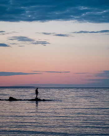 Sea, Alone, Twilight, Miscellanea, Miscellaneous, Dusk, Loneliness, Lonely HD phone wallpaper
