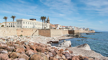 Sardnia, Pearl of the Mediterranean, Stunning coastline, Hidden treasures HD wallpaper