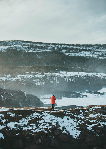 Mountains, Snow, Miscellanea, Miscellaneous, Fog, Human, Person, Loneliness HD phone wallpaper