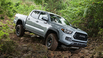 Toyota truck, Powerful presence, Striking design, Adventure-ready HD wallpaper