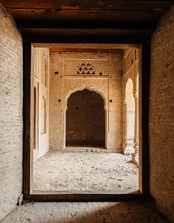 Explore the historic Mughal architecture of Sheikhupura Fort in Punjab, Pakistan. HD phone wallpaper