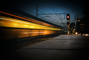 city, train HD wallpaper