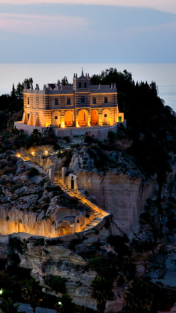 White castle, Mountain Tropea, Vibo Valentia HD phone wallpaper
