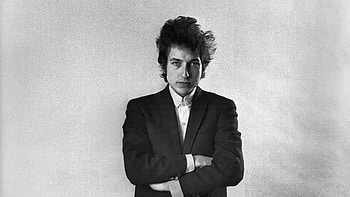 Bob Dylan, Celeb musician, Timeless artist, Unforgettable tunes HD wallpaper