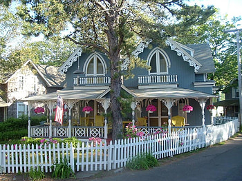 Gingerbread Cottage Martha's Vineyard, blue, architechture, marthas vineyard, white, gingerbread cottage, houses HD wallpaper